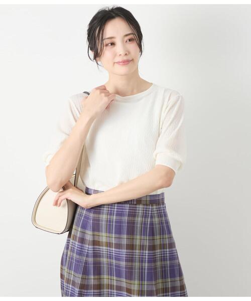 NEWYORKER(ニューヨーカー)の「シアーストレッチジャカード 5分袖プルオーバー(Tシャツ/カットソー・レディース・ホワイト・M/L)」の1枚目の写真