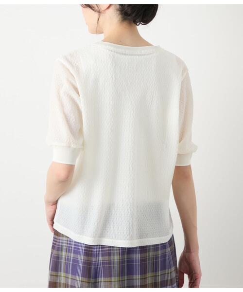 NEWYORKER(ニューヨーカー)の「シアーストレッチジャカード 5分袖プルオーバー(Tシャツ/カットソー・レディース・ホワイト・M/L)」の3枚目の写真