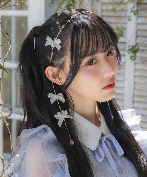 ROJITA(ロジータ)の「リボン付チェーンカチューシャ(カチューシャ・レディース・ブラック/ホワイト/ピンク・FREE)」の6枚目の写真