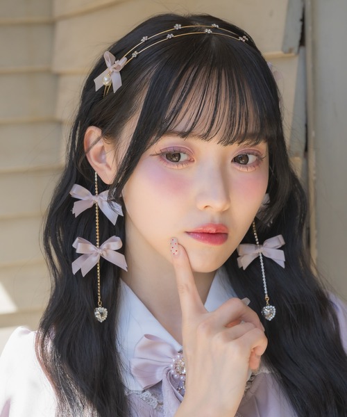 ROJITA(ロジータ)の「リボン付チェーンカチューシャ(カチューシャ・レディース・ブラック/ホワイト/ピンク・FREE)」の11枚目の写真