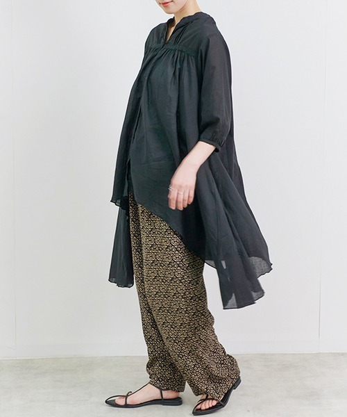 Fizz（フィズ）の「【Fizz/フィズ】　コットンボイル　ピンタック裾ラウンドブラウス（シャツ/ブラウス・レディース・ブラック/ベージュ/ホワイト・M）」の8枚目の写真