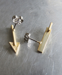 SCALA（スカラ）の「【SCALA/スカラ】アローピアス/made in JAPAN（日本製）（ピアス（両耳用））」