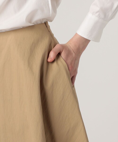 Khaite(ケイト)の「KHAITE RENTA SKIRT(スカート・レディース・ベージュ・0/2)」の3枚目の写真