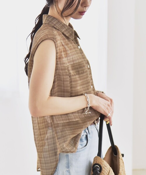 quaranciel(カランシエル)の「quaranciel:〈手洗い可能〉シアー チェック ノースリーブ シャツ(シャツ/ブラウス・レディース・ブラック/カーキ・ONE SIZE)」の13枚目の写真