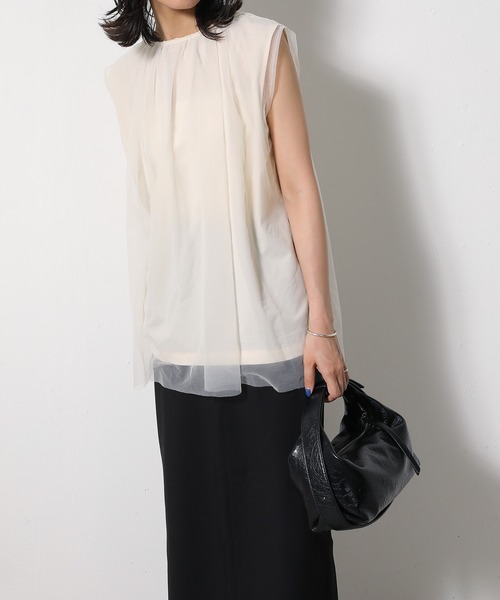 emesuelee(エメスーリー)の「接触冷感 UVカット 撥水加工 チュールレイヤードトップス(Tシャツ/カットソー・レディース・チャコールグレー/オフホワイト/ブラック・フリー)」の8枚目の写真