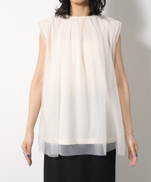 emesuelee(エメスーリー)の「接触冷感 UVカット 撥水加工 チュールレイヤードトップス(Tシャツ/カットソー・レディース・チャコールグレー/オフホワイト/ブラック・フリー)」の16枚目の写真
