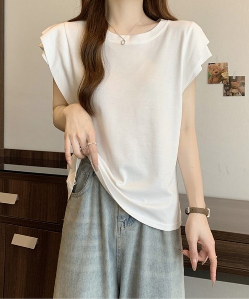 AMAJI(アマジ)の「フリルスリーブTシャツ(Tシャツ/カットソー・レディース・ホワイト/ブラック・SMALL/MEDIUM/LARGE/X-LARGE)」の8枚目の写真