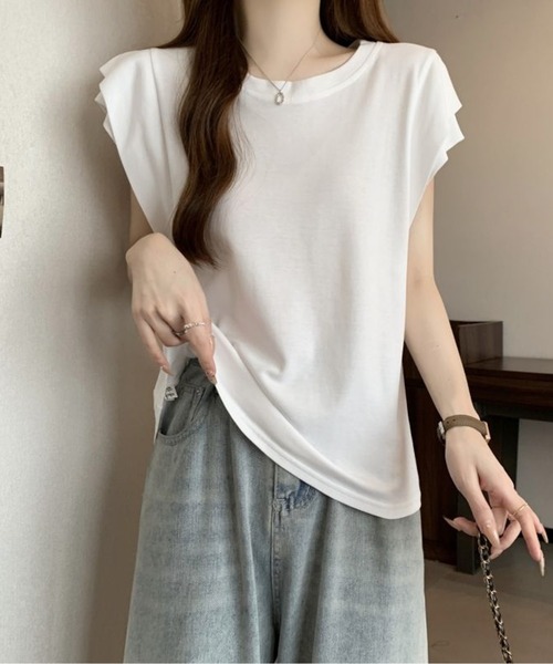 AMAJI(アマジ)の「フリルスリーブTシャツ(Tシャツ/カットソー・レディース・ホワイト/ブラック・SMALL/MEDIUM/LARGE/X-LARGE)」の6枚目の写真