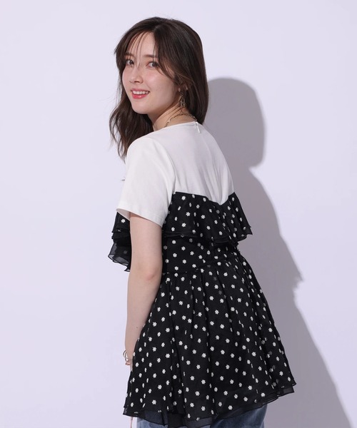 Apuweiser-riche（アプワイザーリッシェ）の「ベアフリルドッキングカットソー（Tシャツ/カットソー・レディース・ブラック/ホワイト・1/2）」の11枚目の写真