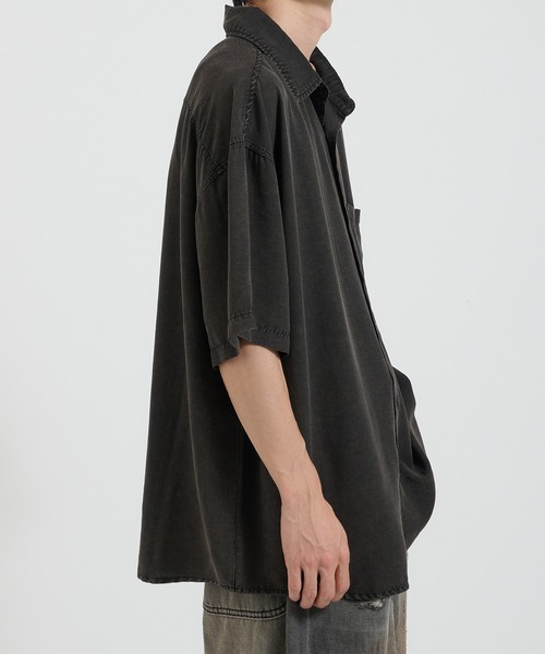 Perushu(ペルーシュ)の「ケミカルウォッシュレーヨン半袖シャツ(Tシャツ/カットソー・メンズ・ブルー/ブラウン/ブラック・MEDIUM/LARGE)」の4枚目の写真