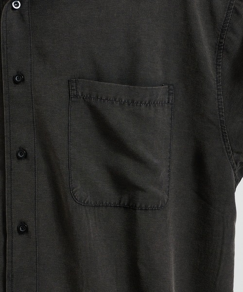 Perushu(ペルーシュ)の「ケミカルウォッシュレーヨン半袖シャツ(Tシャツ/カットソー・メンズ・ブルー/ブラウン/ブラック・MEDIUM/LARGE)」の15枚目の写真