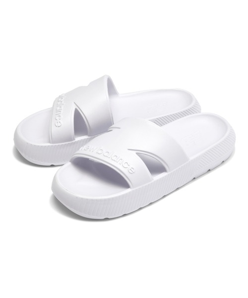 NEW BALANCE(ニューバランス)の「2XL Slide(サンダル・メンズ・ホワイト/ブラック・27.0cm/26.0cm/25.0cm/24.0cm/23.0cm/29.0cm/28.0cm)」の1枚目の写真