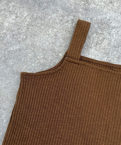 fredy emue（フレディエミュ）の「スラブテレコタンクトップ（Tシャツ/カットソー・レディース・ブラウン/オフホワイト/チャコールグレー/レッド・38）」の6枚目の写真