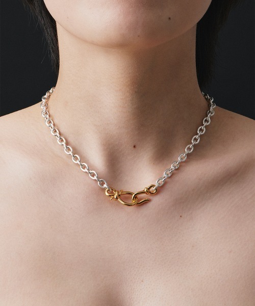 Fauvirame（フォーヴィレイム）の「Fern Chain Necklace（ネックレス・レディース・ゴールド・MEDIUM/LARGE/SMALL）」の4枚目の写真