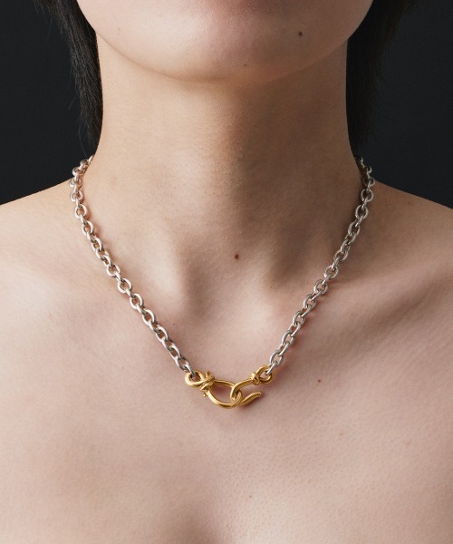 Fauvirame（フォーヴィレイム）の「Fern Chain Necklace（ネックレス・レディース・ゴールド・MEDIUM/LARGE/SMALL）」の5枚目の写真