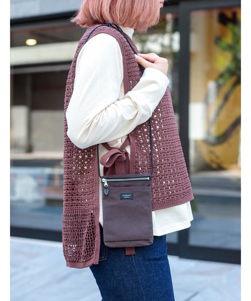 STANDARD SUPPLY（スタンダードサプライ）の「[ STANDARD SUPPLY ] SIMPLICITY SLING PURSE M / スリングパースM（ショルダーバッグ・レディース・ダークブラウン・M）」の4枚目の写真