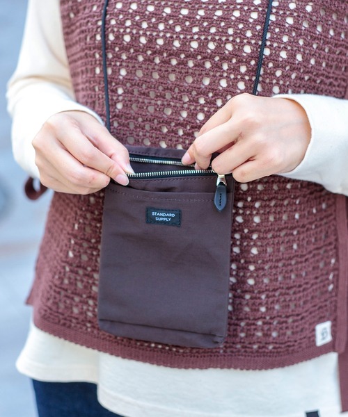 STANDARD SUPPLY（スタンダードサプライ）の「[ STANDARD SUPPLY ] SIMPLICITY SLING PURSE M / スリングパースM（ショルダーバッグ・レディース・ダークブラウン・M）」の19枚目の写真