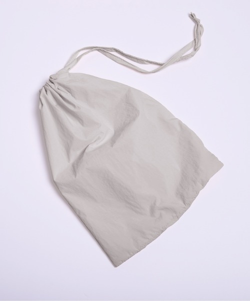 La-gemme（ラジェム）の「UVカット軽量パーカー（パーカー・レディース・ホワイト/ブラック/グレイッシュベージュ・フリー）」の12枚目の写真