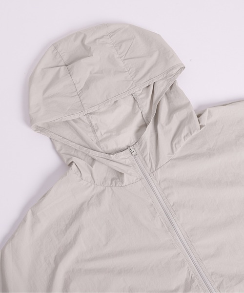 La-gemme（ラジェム）の「UVカット軽量パーカー（パーカー・レディース・ホワイト/ブラック/グレイッシュベージュ・フリー）」の10枚目の写真