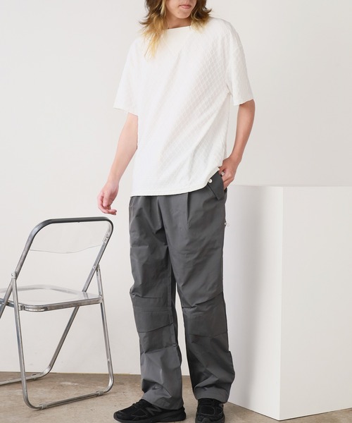ROOPTOKYO(ループトウキョウ)の「ジャガード織り ベーシックTシャツ メンズ 秋物 秋服 2026年秋冬(Tシャツ/カットソー・メンズ・ブラック/ホワイト・L/M)」の13枚目の写真