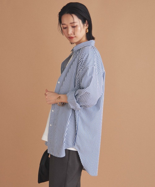 Doux archives（ドゥアルシーヴ）の「ストライプベーシックオーバーシャツ（シャツ/ブラウス・レディース・ワイン/ネイビー/ブラウン・38）」の6枚目の写真