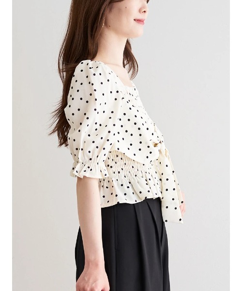 LUDIC PARK（ルディックパーク）の「ドット柄シャーリングリボンブラウス（シャツ/ブラウス・レディース・アイボリー・M）」の15枚目の写真
