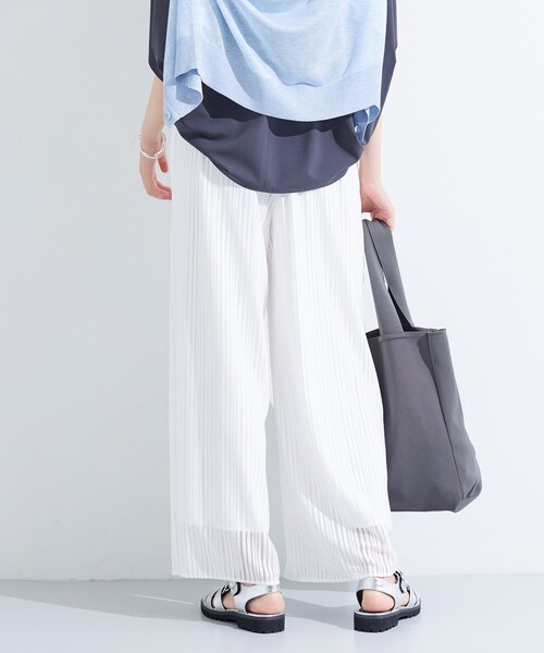 INDIVI(インディヴィ)の「【洗える/セットアップ可能】ラッセルワイドパンツ(その他パンツ・レディース・ブラック/ホワイト・36/15 /13/05/40/38)」の4枚目の写真