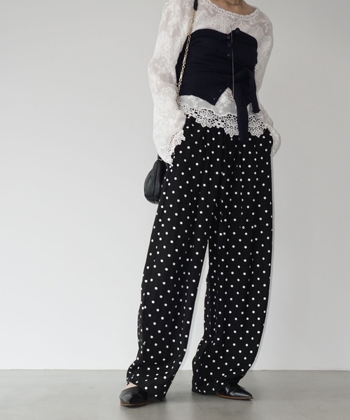 chuclla(チュクラ)の「ドット柄 リラックスパンツ chw25s092(その他パンツ・レディース・ホワイト/ブラック・L/M/S)」の11枚目の写真