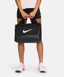 NIKE(iCL)̃iCL uWA 9.5 g[jO_btobO (XSA25L) / Nike Brasilia 9.5 Training Duffel Bag (Extra Small, 25L) DM3977-010 Black(hobO)