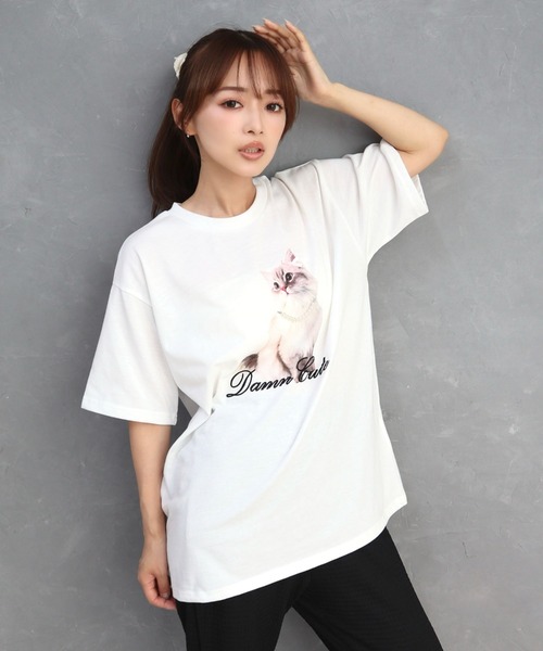 CECIL McBEE（セシルマクビー）の「CATプリントパール・リボン付きTシャツ（Tシャツ/カットソー・レディース・オフホワイト/チャコールグレー/アイボリー・MEDIUM/LARGE）」の2枚目の写真