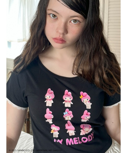 sanrio(サンリオ)の「【MY MELODY】 ENCYCLOPEDIA TEE(Tシャツ/カットソー・レディース・ブラック/オフホワイト・FREE)」の1枚目の写真