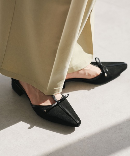 Juze（ジュゼ）の「Tストラップリボンパンプス（パンプス・レディース・ブラック/キャメル・L/M/S）」の5枚目の写真