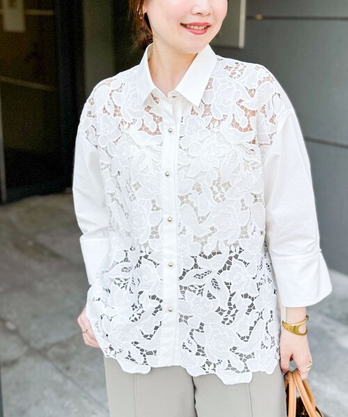 NOLLEY’S Sophi（ノーリーズソフィ）の「レース×ポプリンシャツ（シャツ/ブラウス・レディース・ブラック/ホワイト・38）」の3枚目の写真