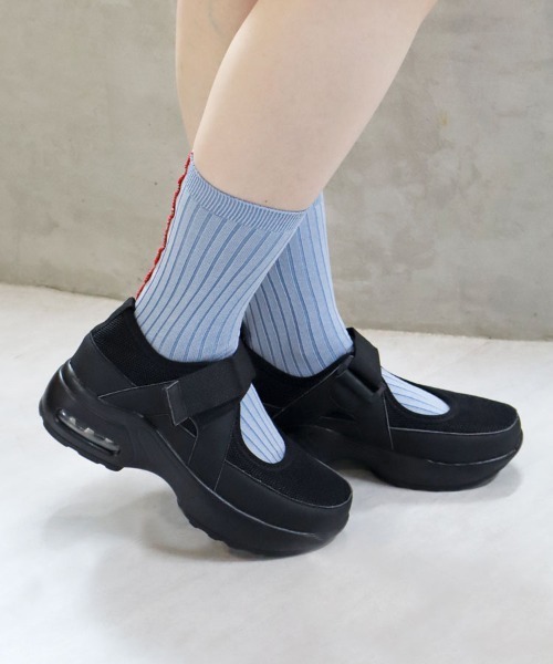 Bleu Bleuet(ブルーブルーエ)の「ベルトスニーカーサンダル(スニーカー・レディース・ホワイト/ブラック・MEDIUM/LARGE)」の10枚目の写真