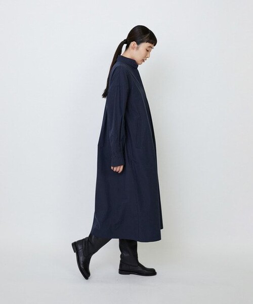 LOISIR(ロワズィール)の「コットンポプリンシャツワンピース(シャツワンピース・レディース・ネイビー/ベージュ/ブラウン・FREE)」の15枚目の写真