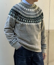 モール求心柄ニット