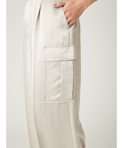 FRAY I.D（フレイアイディー）の「サテンカーゴパンツ（その他パンツ・レディース・ライトベージュ/ブラック/ブラウン・1/0）」の20枚目の写真