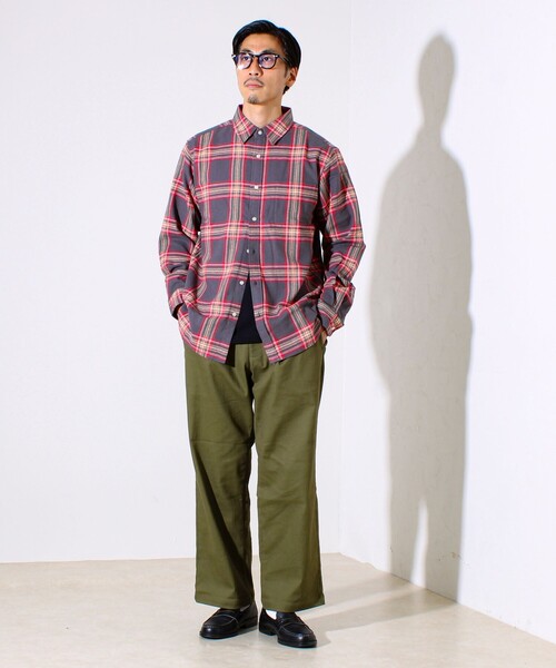 GLOSTER（グロスター）の「＜つぶし衿＞U.S.COTTON混 レギュラーカラーチェックネルシャツ（シャツ/ブラウス・メンズ・ブルー/カーキ/レッド/ブラック・M/L/XL）」の20枚目の写真