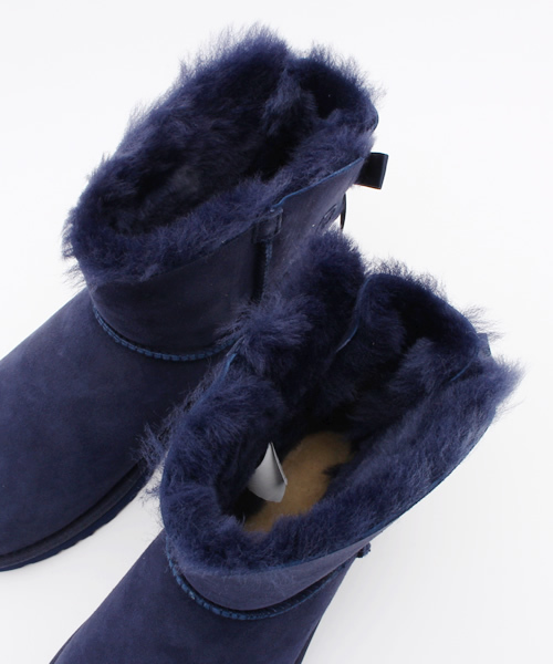 UGG（アグ）の「UGG australia   ショートブーツ（ブーツ・レディース・ネイビー/グレー・7/6/8）」の4枚目の写真