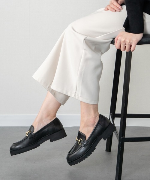 inter-chaussures（インターショシュール）の「【INTER-CHAUSSURES】ラウンドトウビットローファー(I51628)（ローファー・レディース・ブラック/ブラック系その他・38/37/36/35/39）」の5枚目の写真
