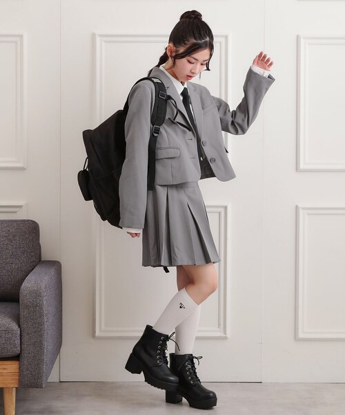 PINK-latte（ピンクラテ）の「【2026年入卒・セレモニー・卒服】短丈ジャケット（テーラードジャケット・キッズ・ブラック/ライトグレー・15 /16）」の13枚目の写真