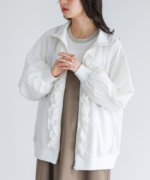 somari imagination（ソマリ イマジネーション）の「『レースフリルブルゾン』（ブルゾン・レディース・オフホワイト/ブラック・FREE）」の3枚目の写真