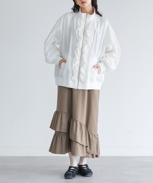 somari imagination（ソマリ イマジネーション）の「『レースフリルブルゾン』（ブルゾン・レディース・オフホワイト/ブラック・FREE）」の6枚目の写真