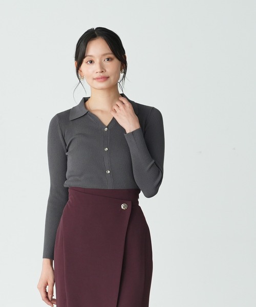 TRUDEA（トルディア）の「スキッパーポロリブニット（ニット/セーター・レディース・ネイビー/レッド/ブラック/チャコールグレー・MEDIUM/LARGE）」の2枚目の写真