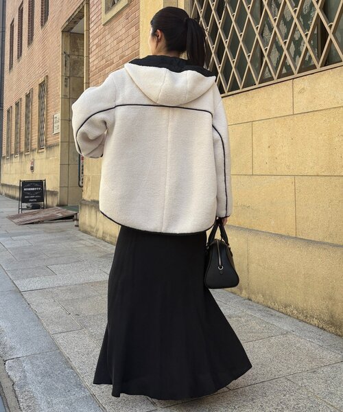 DouDou（ドゥドゥ）の「ボア配色フーディーコート（その他アウター・レディース・オフホワイト/チャコールグレー・FREE）」の18枚目の写真