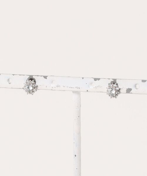 Burner(バーナー)の「【blatto 925silver】シルバー925 フラワークラスターデザイン ピアス esm-pierce-34-16【RBTS】(ピアス(両耳用)・レディース・ゴールド/シルバー・FREE)」の2枚目の写真