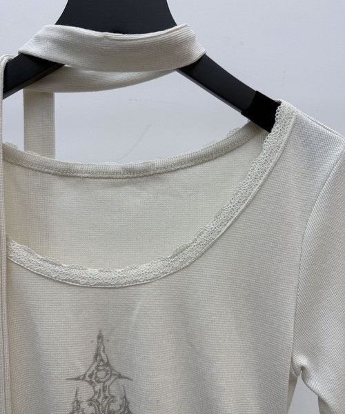 VEILA(ヴェイラ)の「クロスプリントストラップロングスリーブTシャツ(Tシャツ/カットソー・レディース・グレー/ホワイト・フリー)」の12枚目の写真