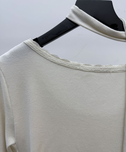 VEILA(ヴェイラ)の「クロスプリントストラップロングスリーブTシャツ(Tシャツ/カットソー・レディース・グレー/ホワイト・フリー)」の11枚目の写真