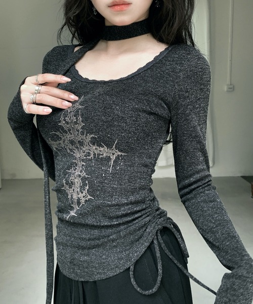 VEILA(ヴェイラ)の「クロスプリントストラップロングスリーブTシャツ(Tシャツ/カットソー・レディース・グレー/ホワイト・フリー)」の8枚目の写真
