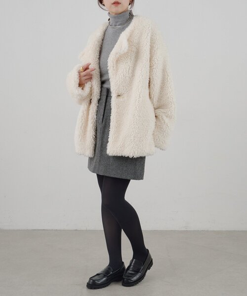 SHENERY（シーナリー）の「ノーカラーボアコート（その他アウター・レディース・モカ/ホワイト・FREE）」の4枚目の写真